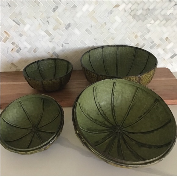 Two (2) Large & One (1) Small Distressed Hammered Metal Green Bowls With Lid - Picture 3 of 7